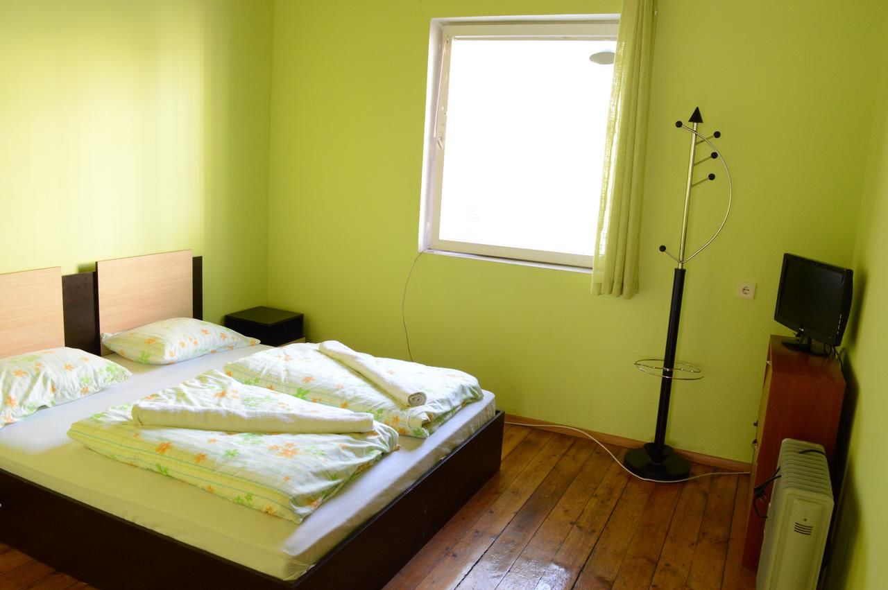 Хостелы Elegance Hostel and Guesthouse София-39
