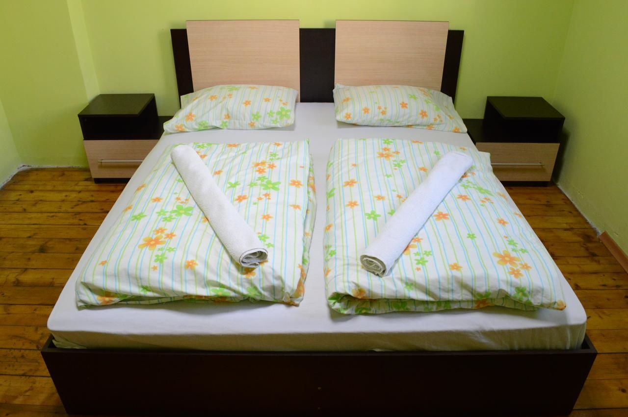 Хостелы Elegance Hostel and Guesthouse София-40