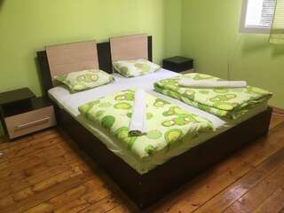 Хостелы Elegance Hostel and Guesthouse София Двухместный номер «Комфорт» с общей ванной комнатой - Дополнительное здание-1