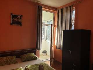 Хостелы Elegance Hostel and Guesthouse София Двухместный номер с 1 кроватью, кондиционером и общей ванной комнатой-7