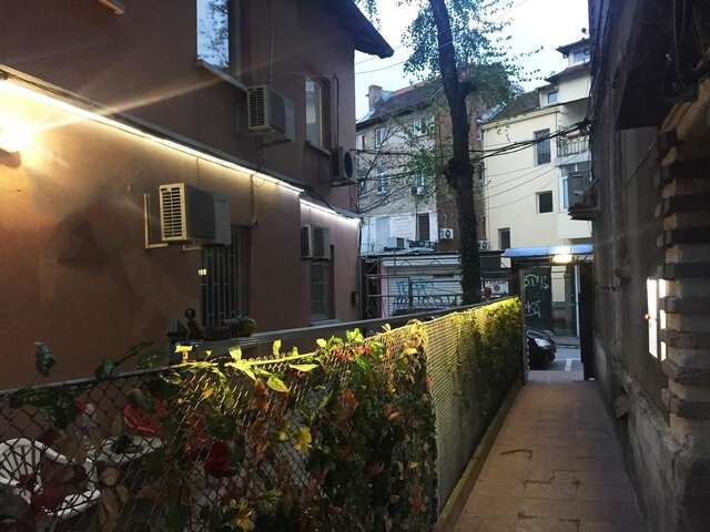Хостелы Elegance Hostel and Guesthouse София-37